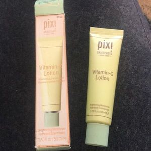 Pixi skintreats vitamin c lotion never used